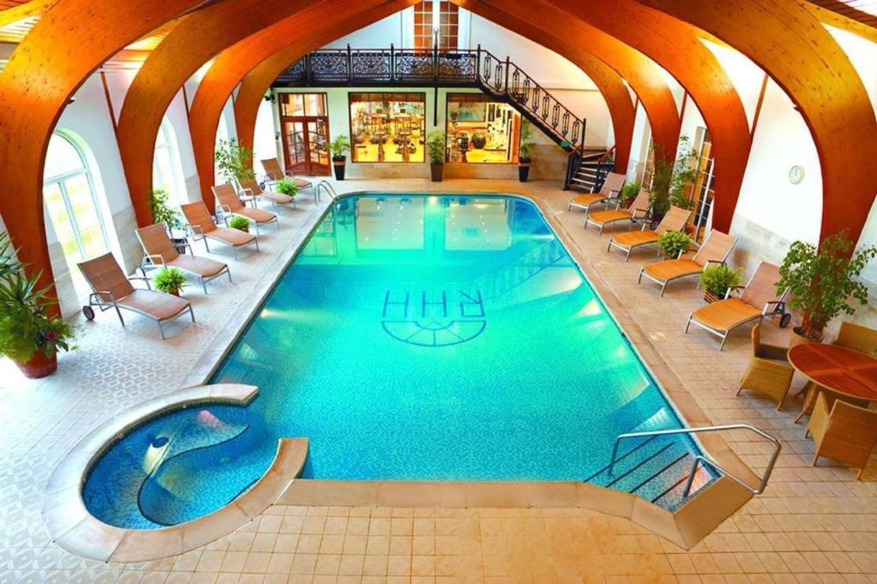 Rowton Hall Hotel And Spa 切斯特 设施 照片