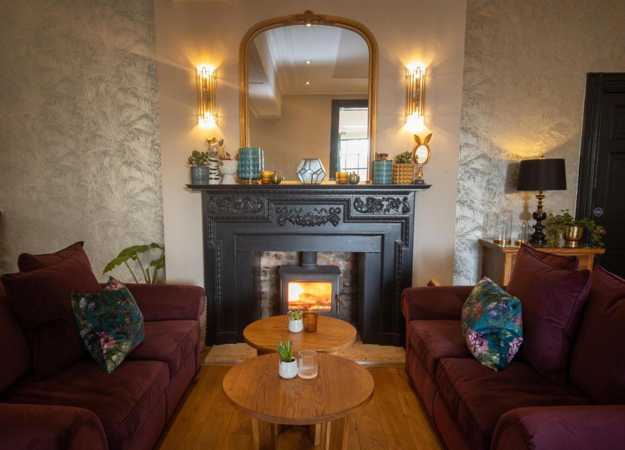 Rowton Hall Hotel And Spa 切斯特 外观 照片