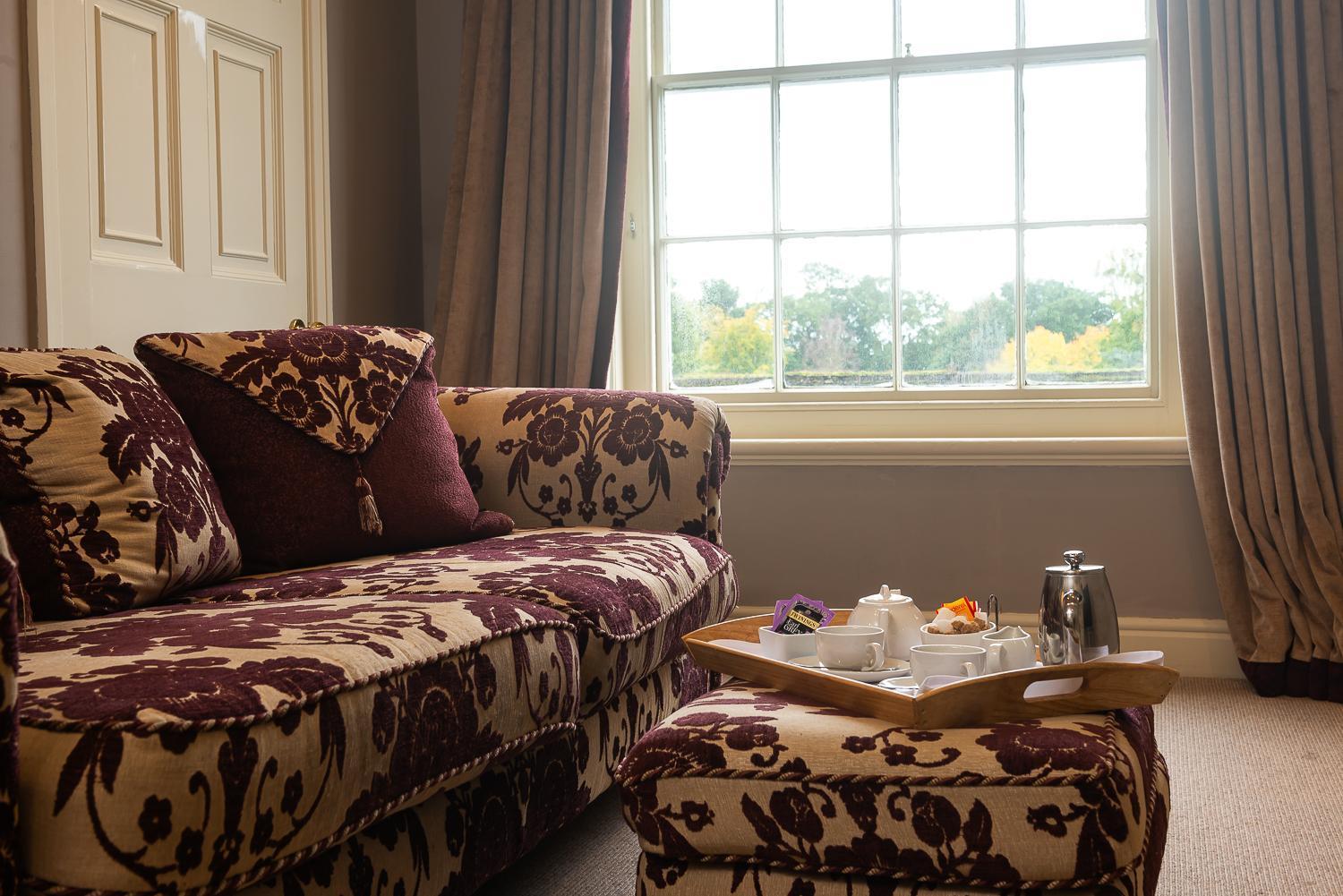 Rowton Hall Hotel And Spa 切斯特 外观 照片