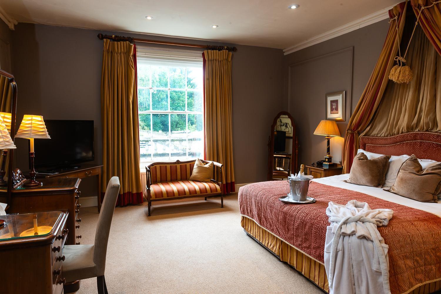 Rowton Hall Hotel And Spa 切斯特 外观 照片