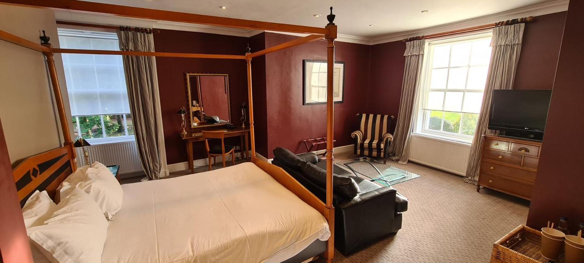 Rowton Hall Hotel And Spa 切斯特 外观 照片